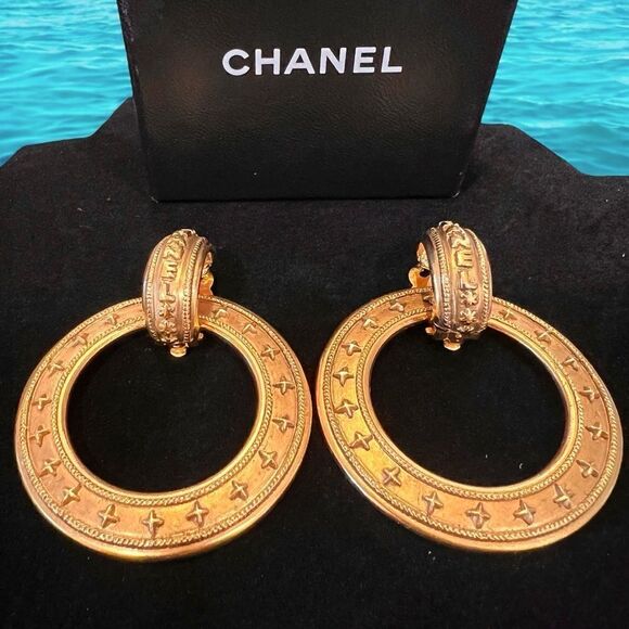 Chanel Vintage Hoops - Picture 1 of 6
